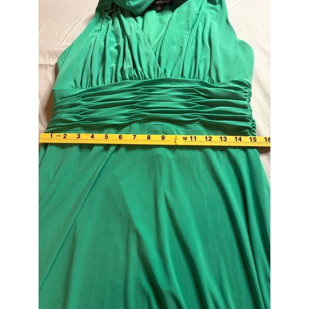 Jones Wear Dress Women's 12 Green Halter V-Neck Ruched Waist Sleeveless Midi - Picture 7 of 7